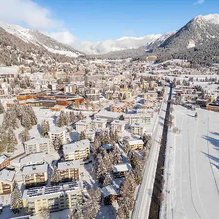 A&y בקתה דאבוס